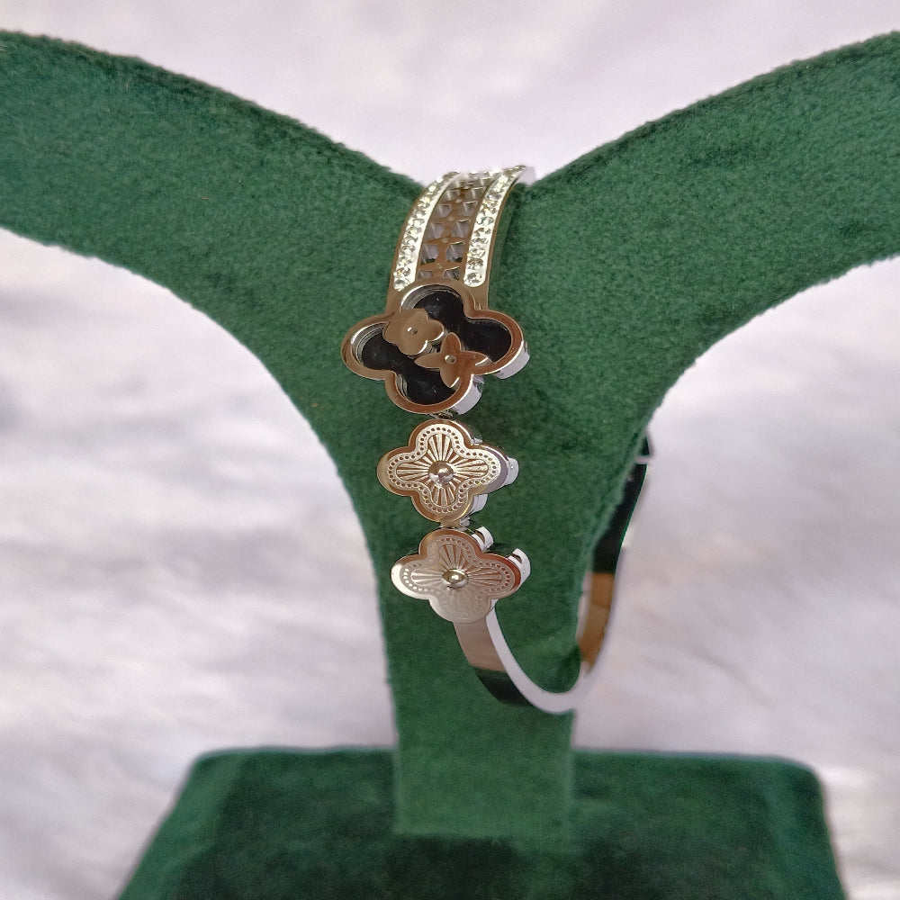Bracelet with silver finish