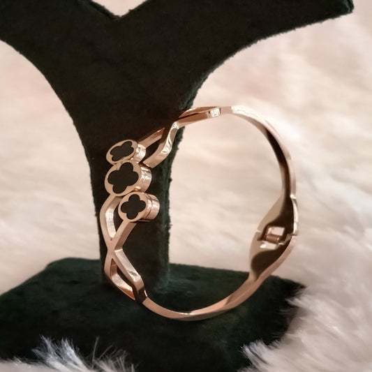 Bracelet with rose gold finish