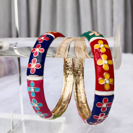 Metal Bangles in Multicolor (3 Sizes)