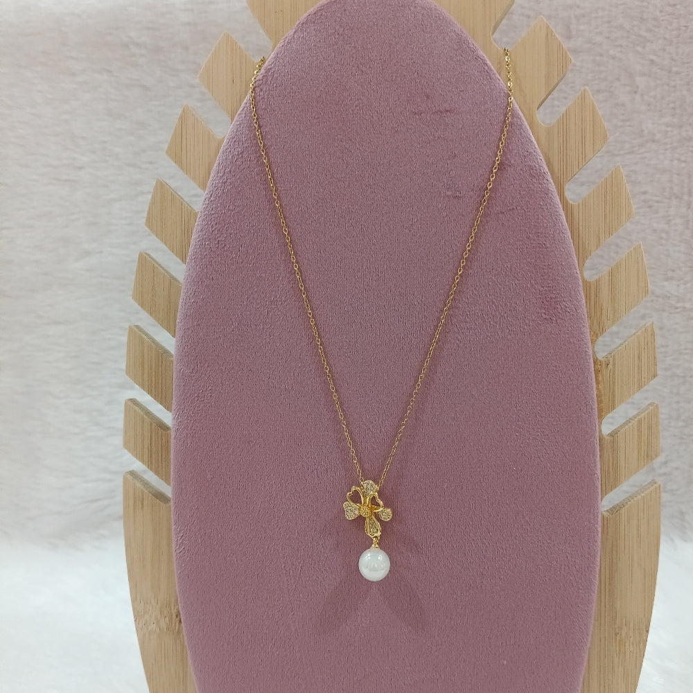 Chain Pendant with Pearl