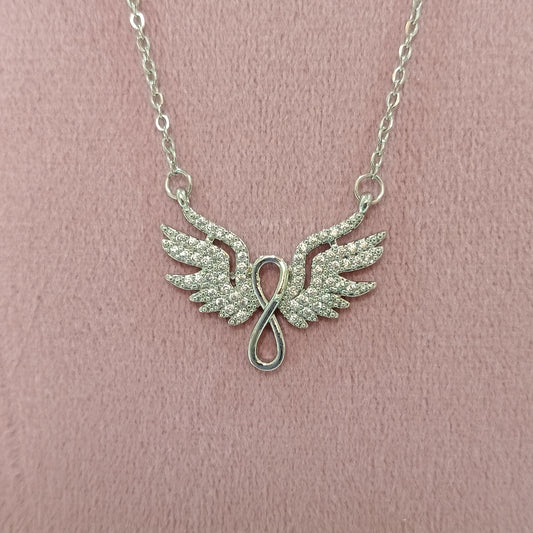 Chain Pendant with Butterly Design