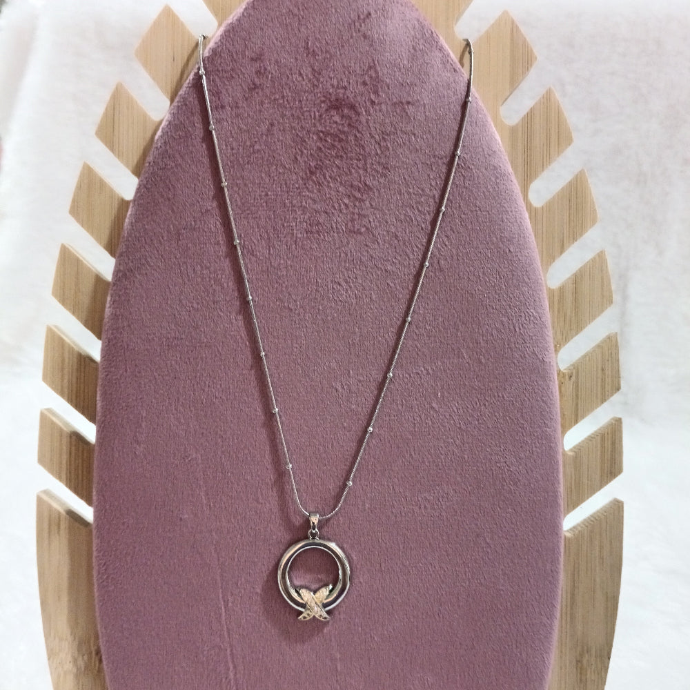 Chain Pendant with Round Shape Design