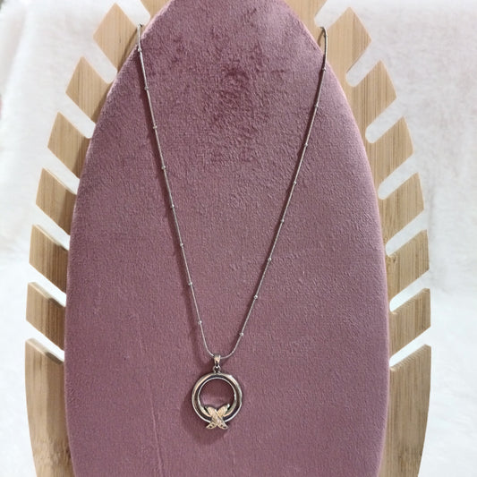 Chain Pendant with Round Shape Design