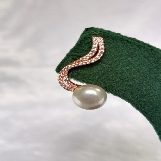 Earrings with Moti