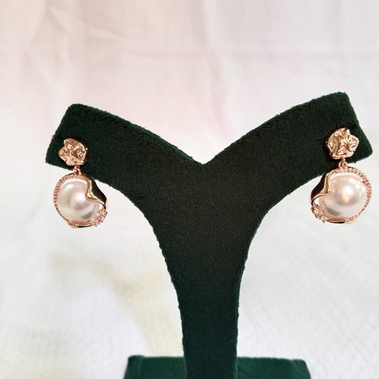 Rose Gold Earrings with Pearl