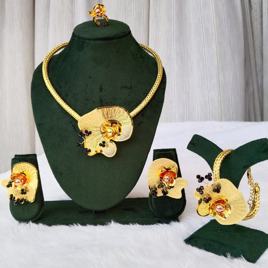 Anti Tarnish Necklace with Earrings, Bracelet, Finger Ring (Light Weight)