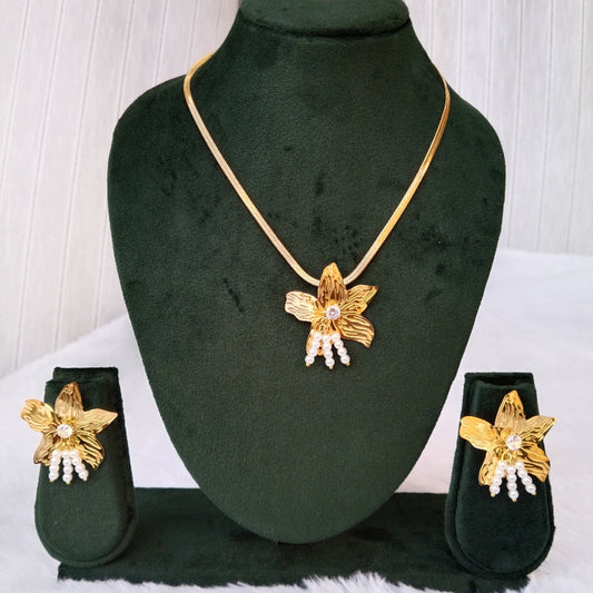 Anti Tarnish Necklace with Earrings (Light Weight)