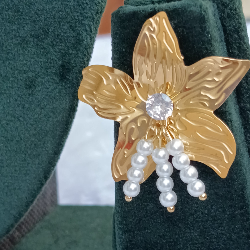 Anti Tarnish Necklace with Earrings (Light Weight)