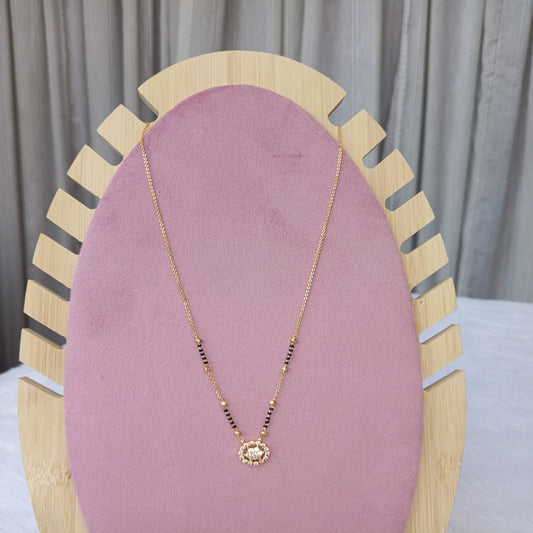 Short Mangalsutra with Stones in Center