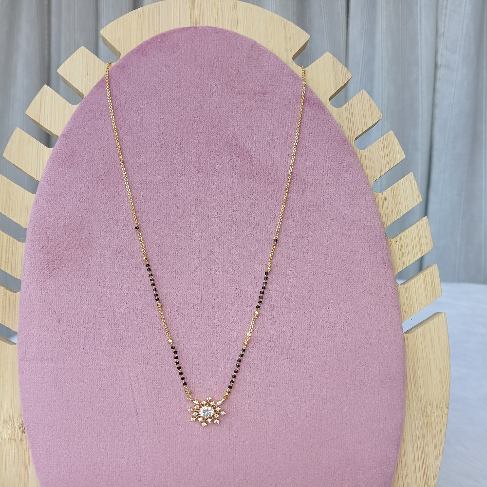 Short Mangalsutra with Stones in Center
