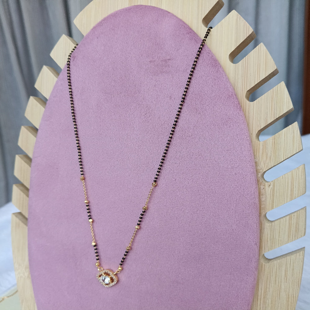 Short Mangalsutra with Stones in Center
