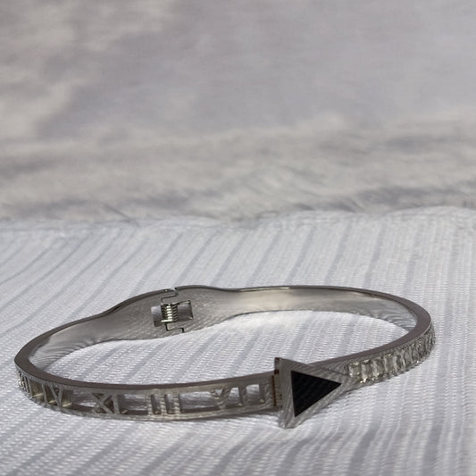 Stainless Steel Bracelet with Arrow Design