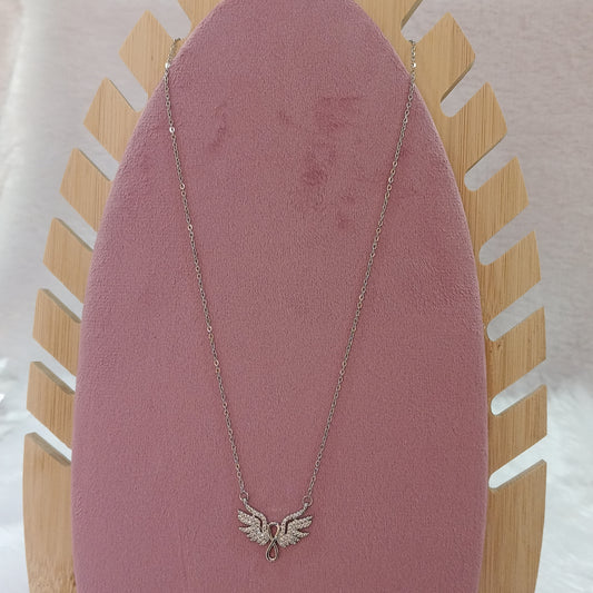 Chain Pendant with Butterly Design