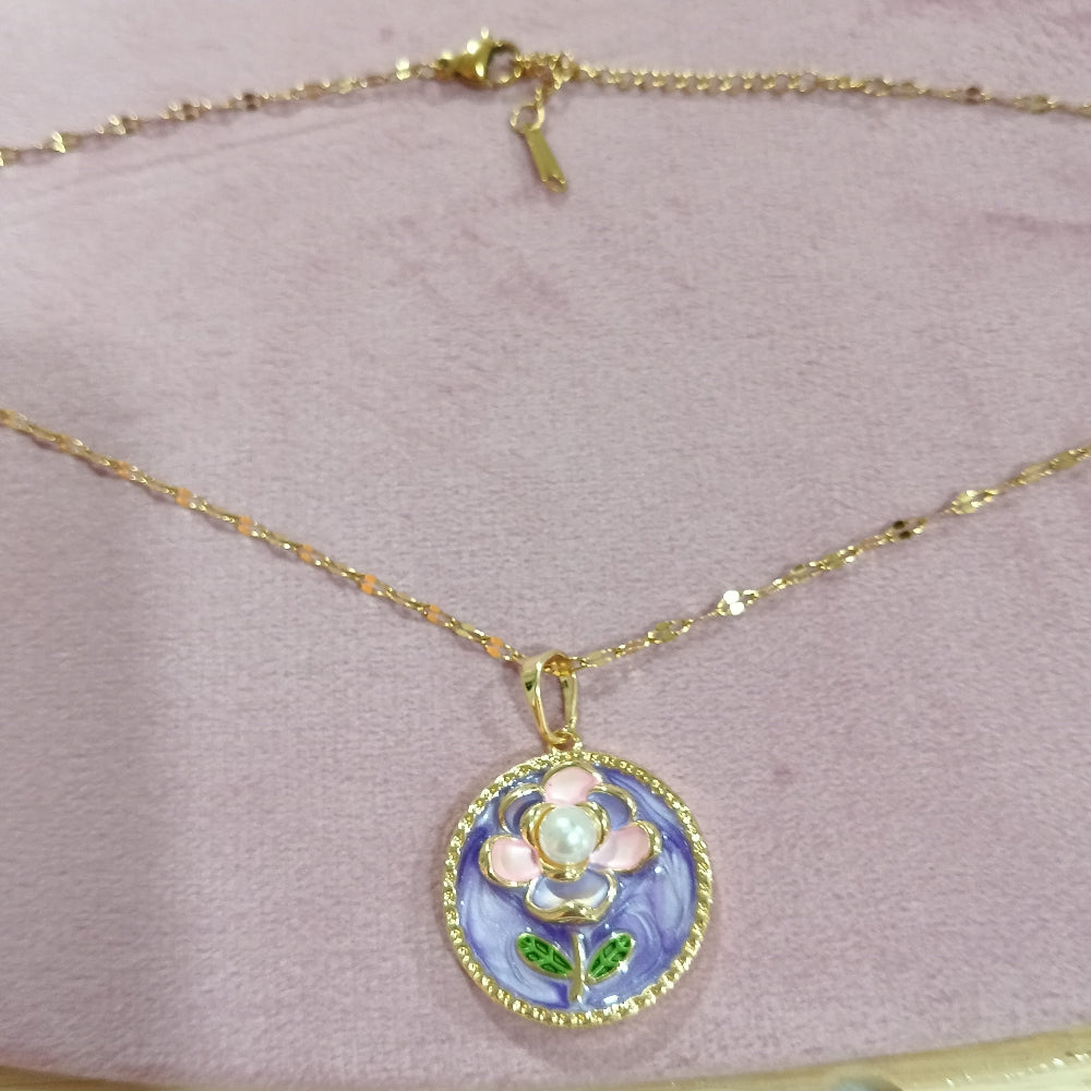 Chain Pendant with Floral Design