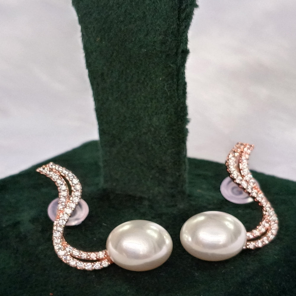 Earrings with Moti