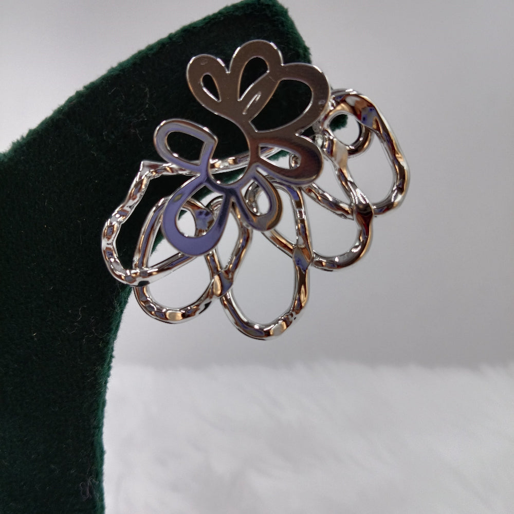 Delicate Sculptural Floral Design Earrings (2 Variants)