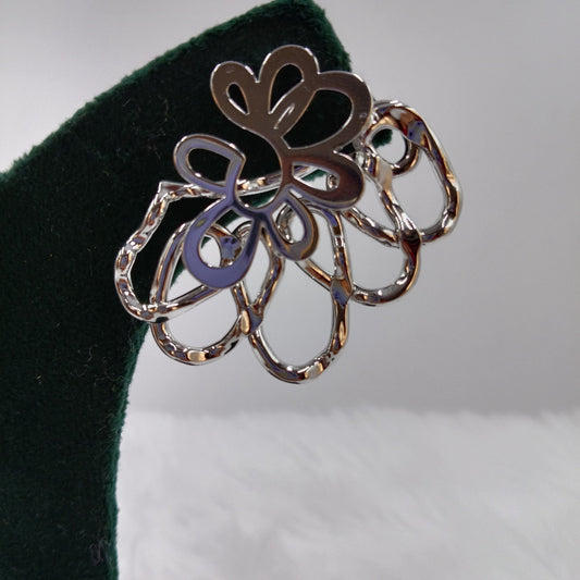 Delicate Sculptural Floral Design Earrings (2 Variants)