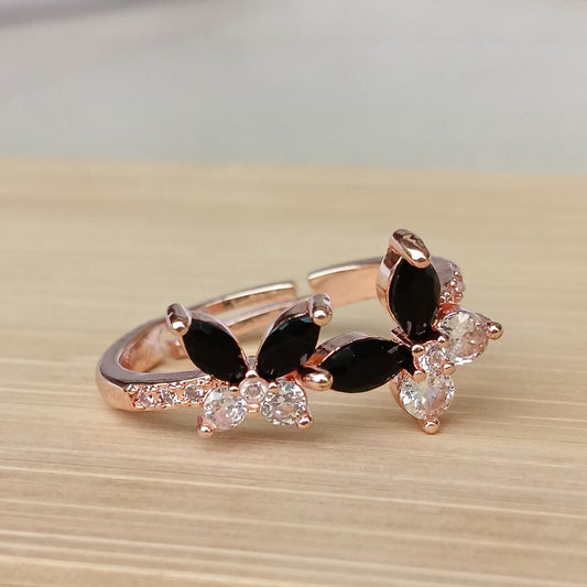 Adjustable Finger Ring with Black Stones