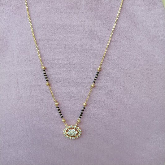 Short Mangalsutra with Stones in Center